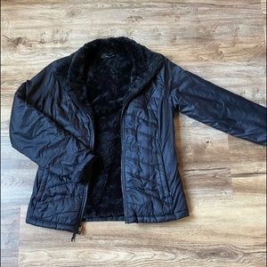 X-Small Women’s NorthFace Quilted jacket $45